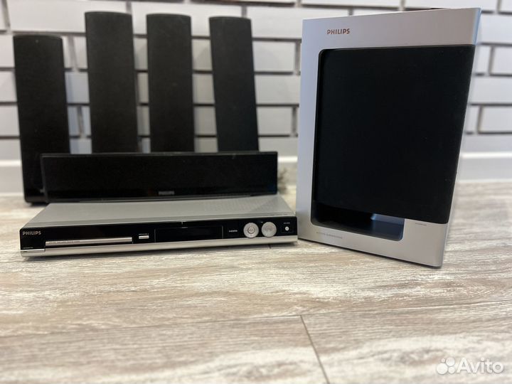 Домашний кинотеатр Philips 5.1 1000Вт. Караоке