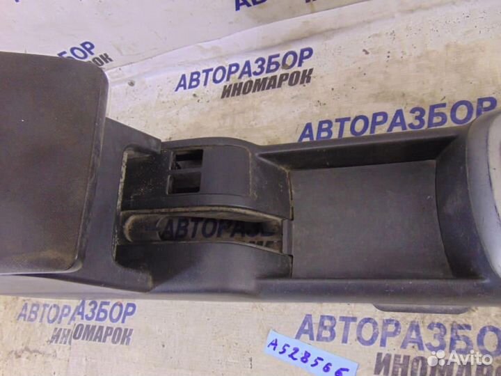 Подлокотник для Nissan X-Trail 1 2001-2007г