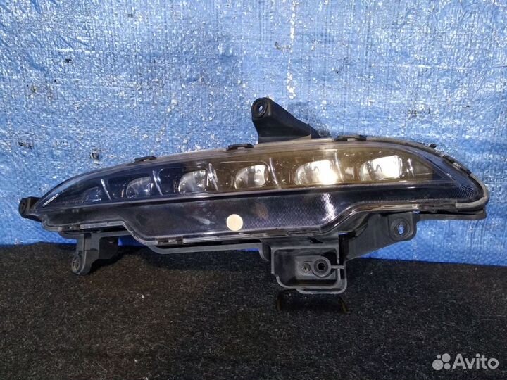 Ходовой огонь левый Hyundai Genesis G80