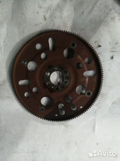 Маховик Nissan Serena C26 MR20DD