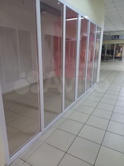 Торговое помещение, 700 м²