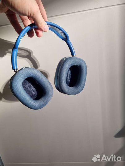 Беспроводные наушники новые