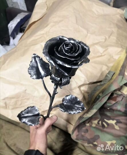 Роза из металла