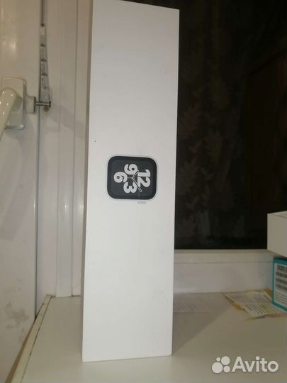 Коробка apple watch se