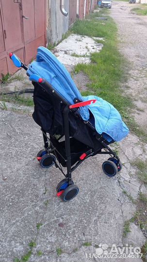 Прогулочная коляска