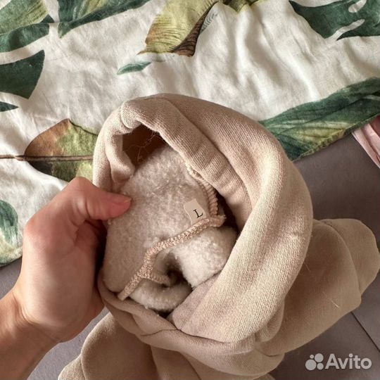 Спортивный костюм и толстовка для собак