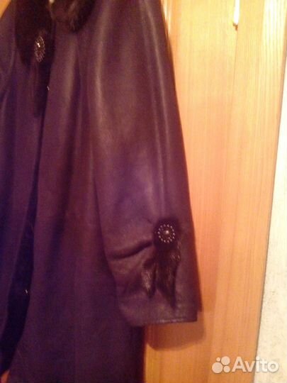 Продается новая дубленка