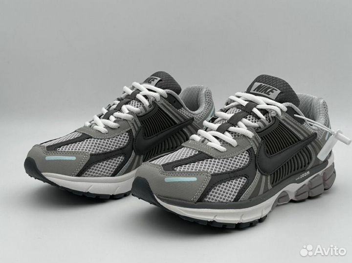 Кроссовки Nike Air Zoom Vomero 5