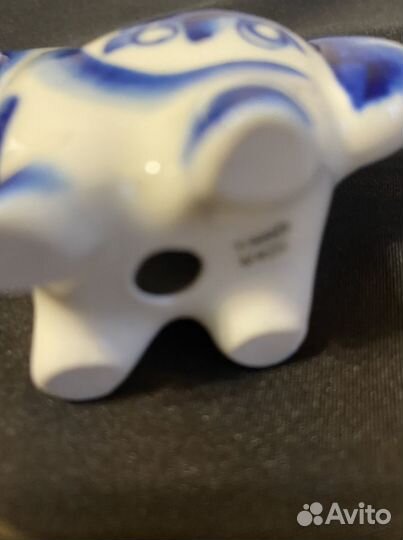 Фарфор Гжель :Лошадка и Петушок