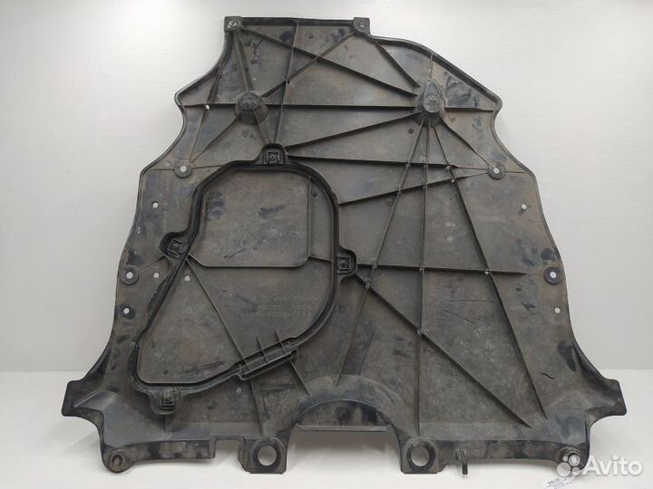 Б/У Защита двигателя 5142048040 toyota