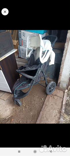 Прогулочная коляска