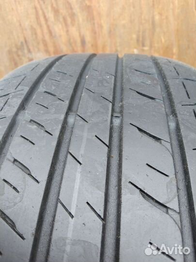 Dunlop Enasave EC300 215/60 R16