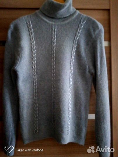 Новый серый свитер