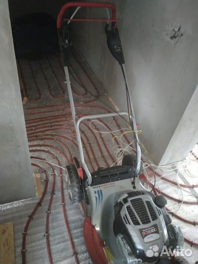 Газонокосилка бензиновая самоходная