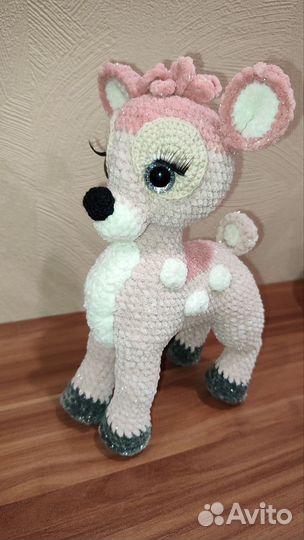 Олень вязаный