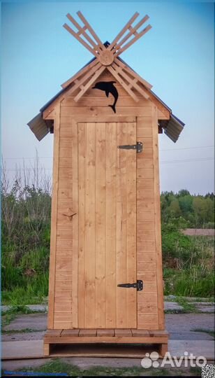 Дачный туалет деревянный