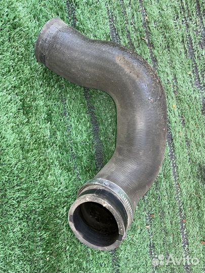 Патрубок интеркулера Volvo XC70 V70 SW