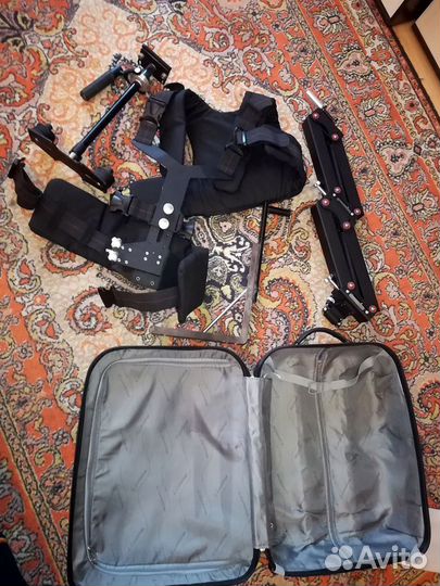 Операторский жилет и Стедикам EasyStep30PRO+3рука