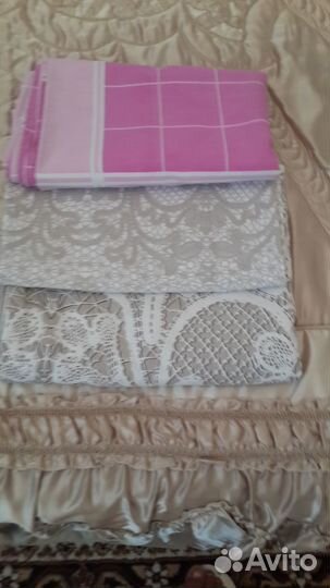 Комплекты постельного белья 1.5 сп. и наволочки
