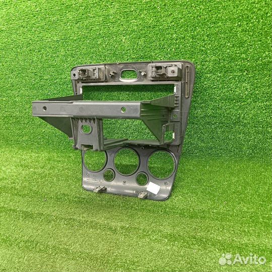 Рамка магнитолы Ford Fusion рест. 2008