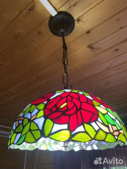 Два подвесных светитьника