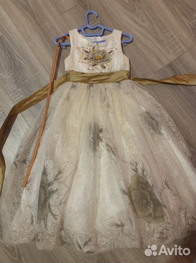Платье для девочки 6-8лет. rodeng