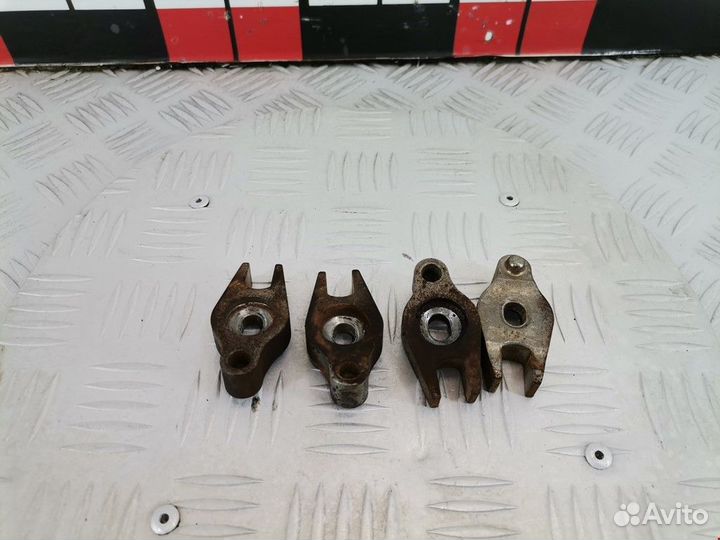 Крепление форсунки Ford Focus рест. 2003 1135717