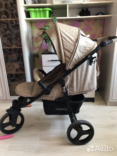 Прогулочная коляска babyton trio