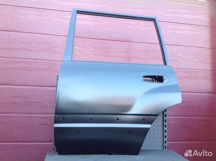 Дверь Lexus 67004-60310