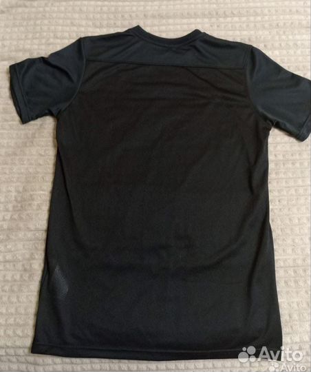 Футбольная футболка