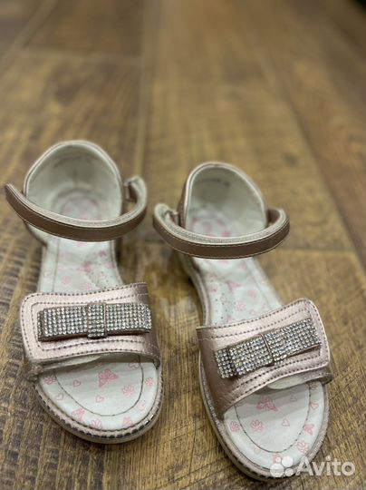 Босоножки для девочки