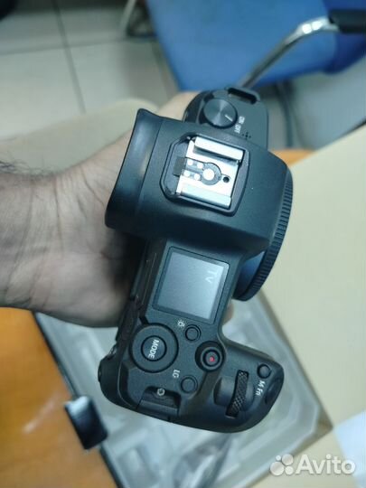 Canon eos r body