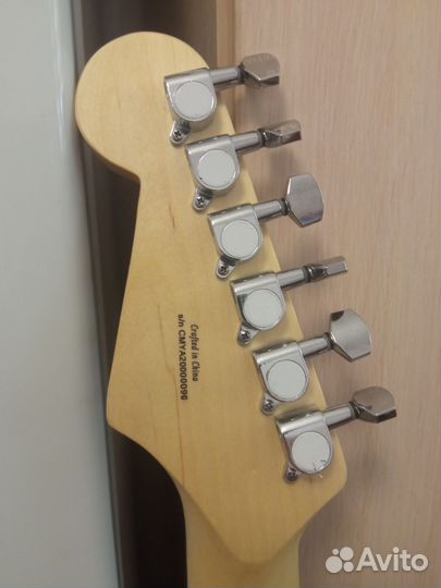 Электрогитара Fender squier stratocaster