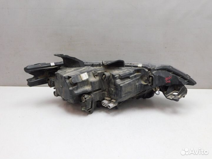 Фара левая Mitsubishi Outlander