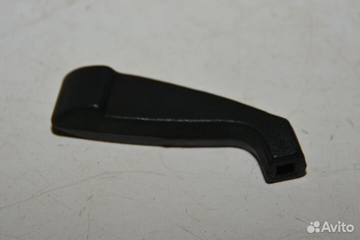 Рукоятка зеркала ваз-2108 правая 2108-8201284