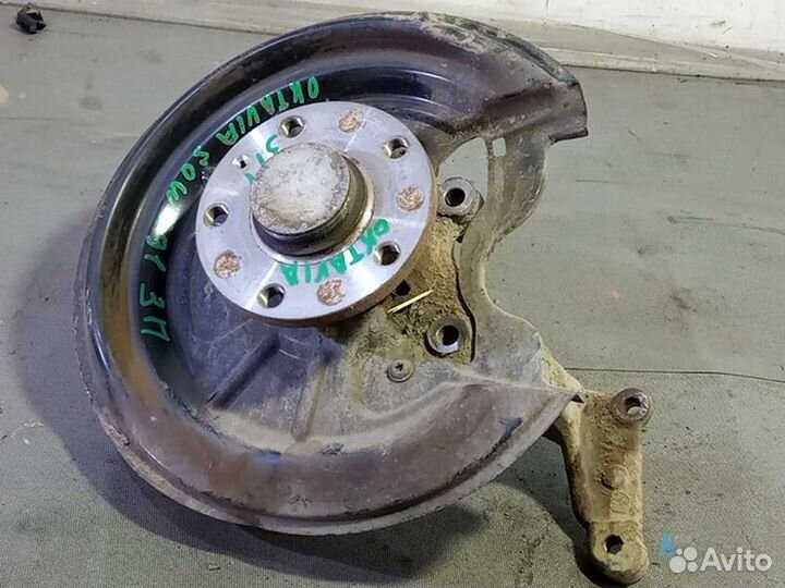 Кулак поворотный задний правый Skoda Octavia A5 2012 44939