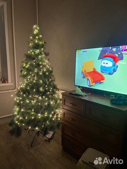 Искуственная сосна (ель)