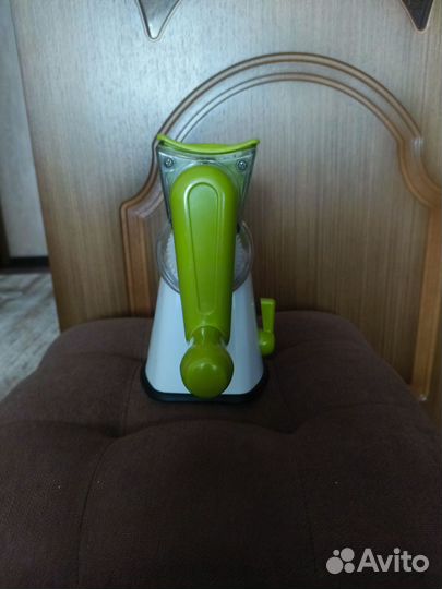 Ручная Мясорубка regent inox 93-AC-GR-102