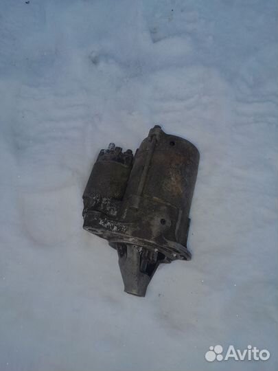 Стартер Daihatsu YRV