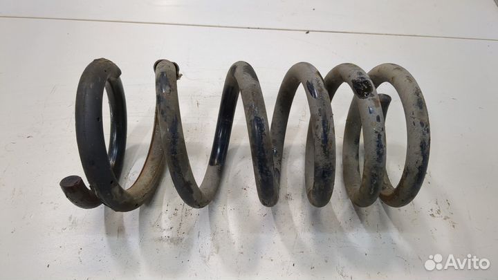 Пружина подвески левая задняя Mitsubishi Pajero / Montero