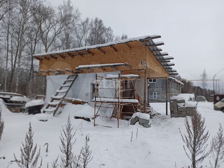 Дом 27 м² на участке 15 сот.