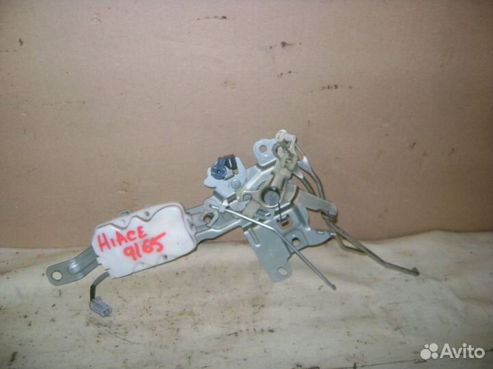 Замок багажника Toyota Hiace 5 (H200)