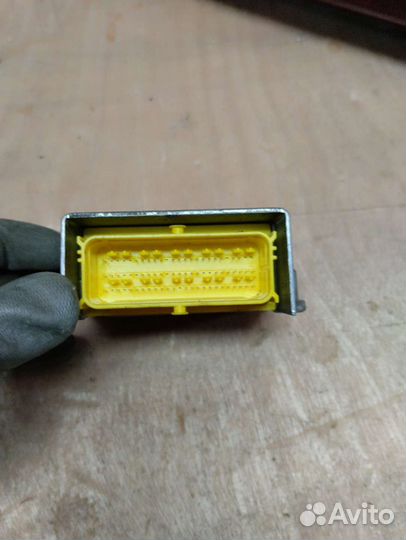 Volkswagen Touareg 1 блок управления Airbag