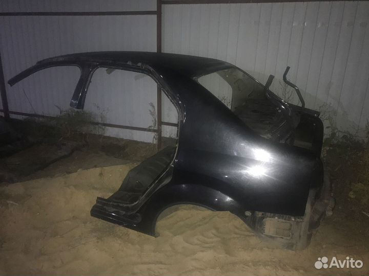 Задняя часть кузова с крышей Рено Логан 06-14гг