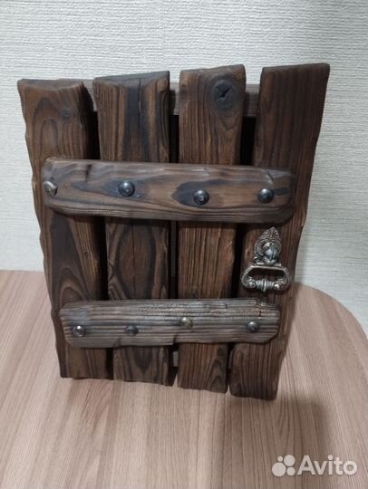 Вешалка-ключница