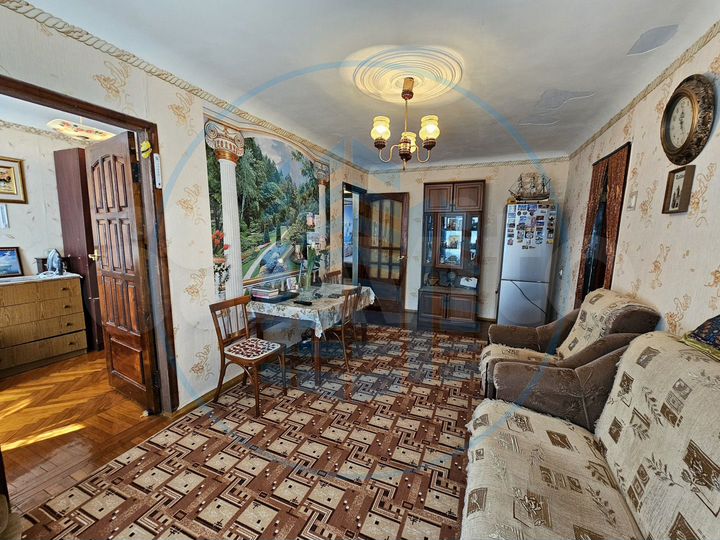 3-к. квартира, 54 м², 1/4 эт.