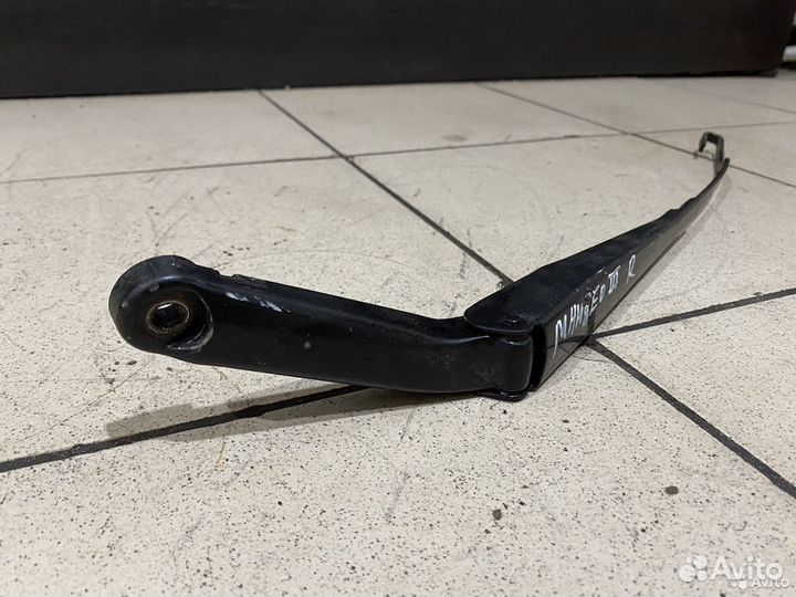 Поводок дворника правый Ford Mondeo 3