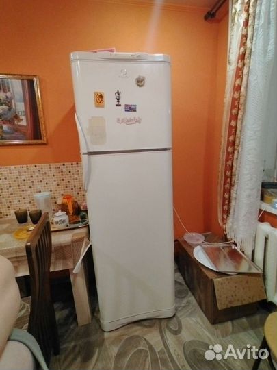 Холодильник бу