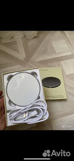 Зарядное устройство на iPhone оригинал