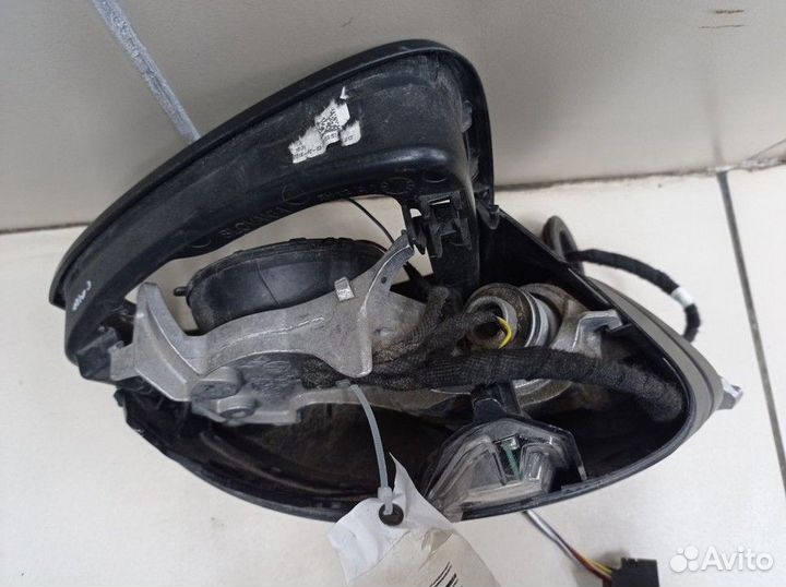 Зеркало заднего вида боковое правое электрическое